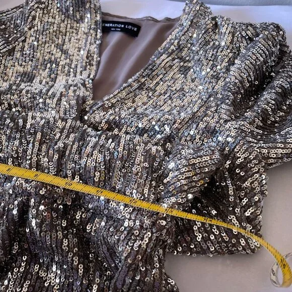 Revolve X Generation Love Allegra SILVER Sequin Faux Wrap Romper SZ S 70s Retro - Picture 7 of 11